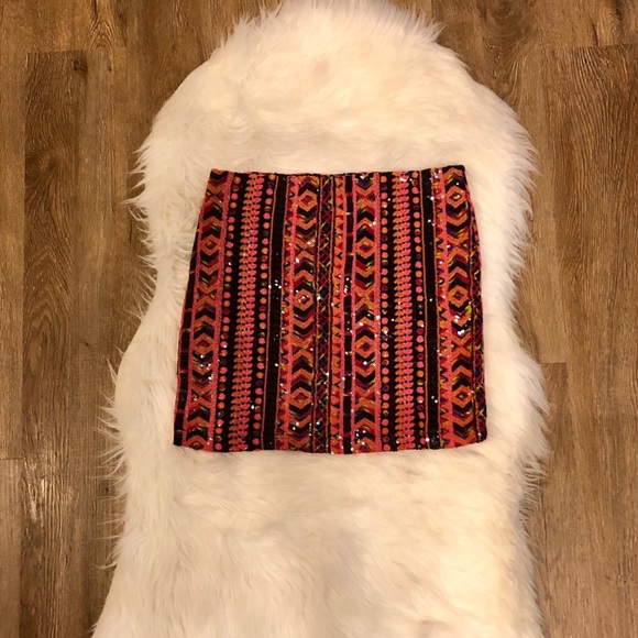 Aztec Print // Sequin Skirt - Picture 3 of 4